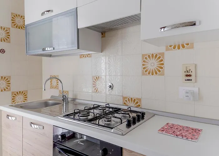 Lemon Tree - Garden, Sea View, Wifi شقة