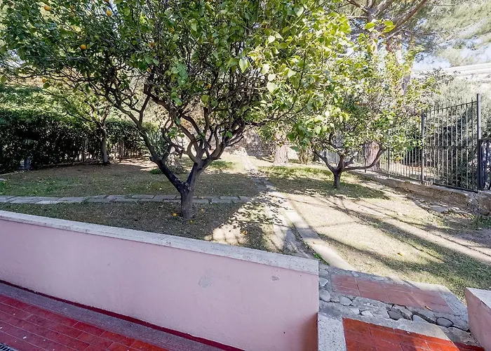 Lemon Tree - Garden, Sea View, Wifi سانريمو